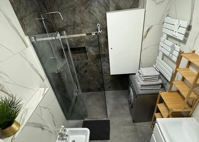 Zacisze Pod Ksieza Gora 아파트